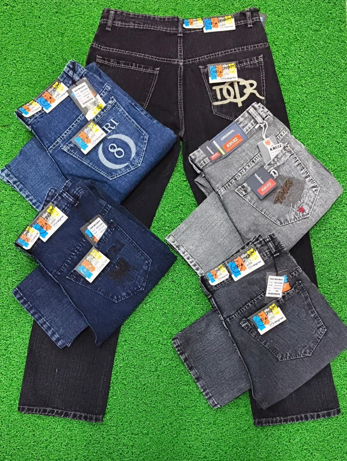 VBC Men's Premium Quality Baggy Jeans- Ring Slub Denim (34-36)