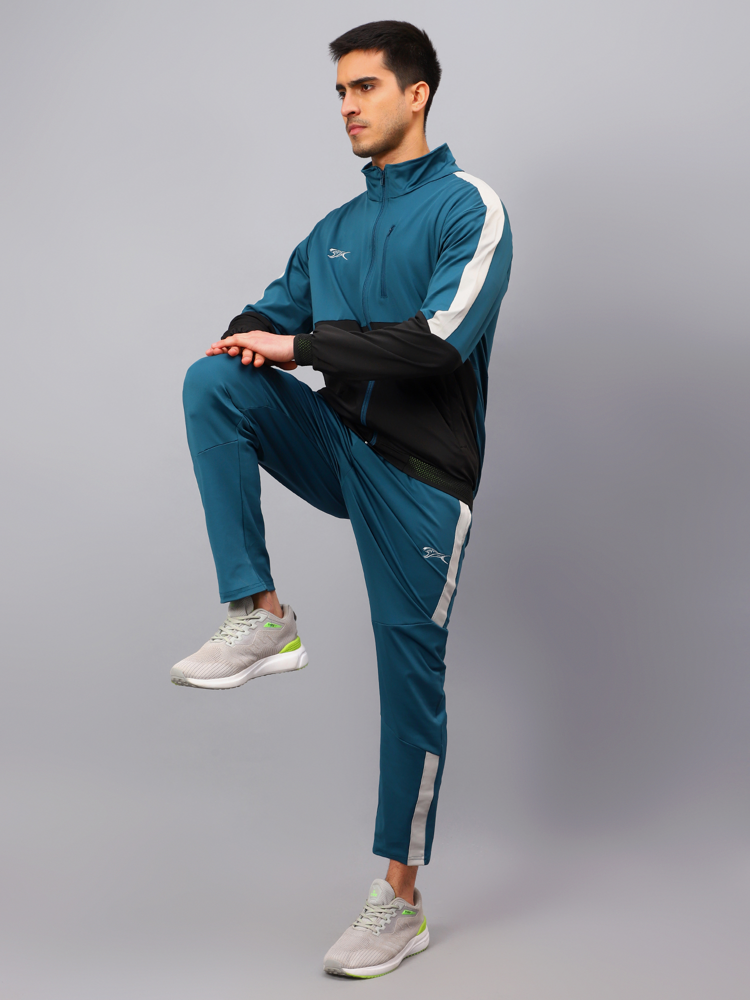 Men's Tracksuit  SNTSW104M
-Air Force/Black/Light Grey-3XL