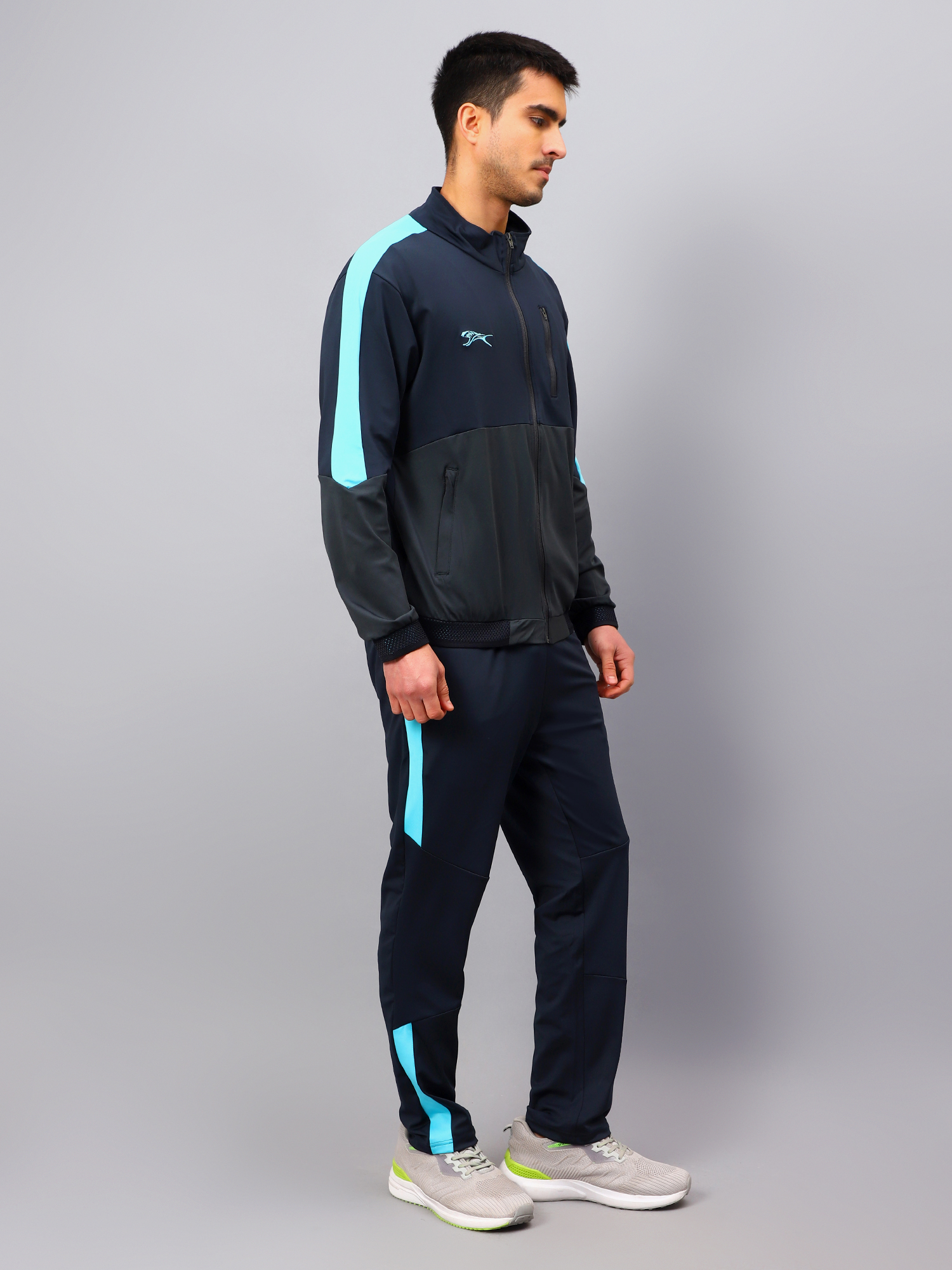 Men's Tracksuit  SNTSW104M
-Navy/D.Grey/Cyan-M