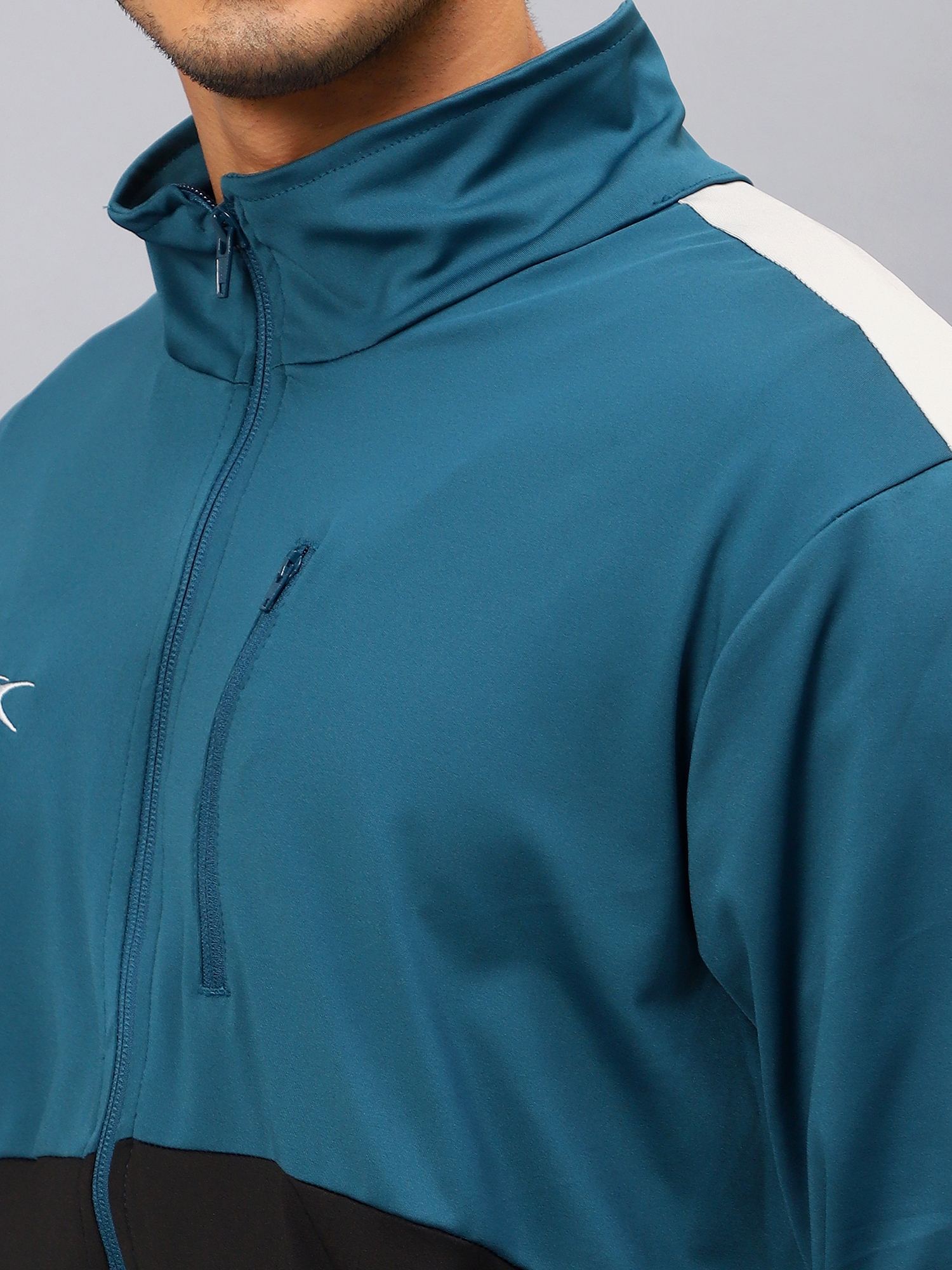 Men's Tracksuit  SNTSW104M
-Air Force/Black/Light Grey-M